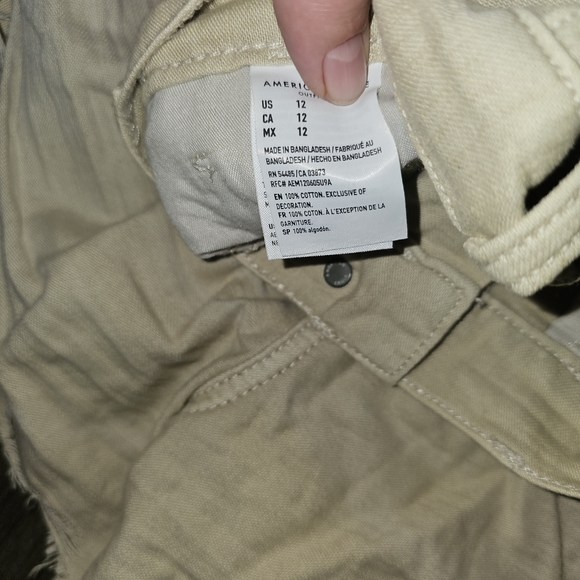American eagle sz. 12 tan distressed shorts - Picture 2 of 5